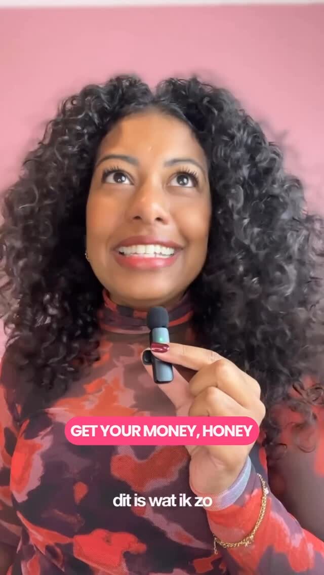 Als jouw prijs gebaseerd is op wat je tante, buurvrouw of Facebook bestie ervoor zou betalen… dan moet je dit echt even horen. 😅

➡️ Ze hebben geen idee of je de spullen al in huis hebt, moet laten maken of een busje moet huren voor transport.

➡️ Ze weten niet wat je aan de boeking wil verdienen en welke kosten je allemaal hebt.

➡️ Negen van de tien keer adviseren ze een prijs die zij zouden betalen. En de grap is...ze gaan je never nooit boeken.

Wil je 2026 starten met een prijs waar je echt iets aan verdient? Meld je aan voor de Partypreneur Club 🥳 

De enige plek met alles wat je moet weten om van jou party bedrijf succes te maken!

Comment ‘PPC’ en probeer het 7 dagen gratis!

#partyplanningacademy #partybusiness #partydecor #moneychallenge #getyourmoneyhoney